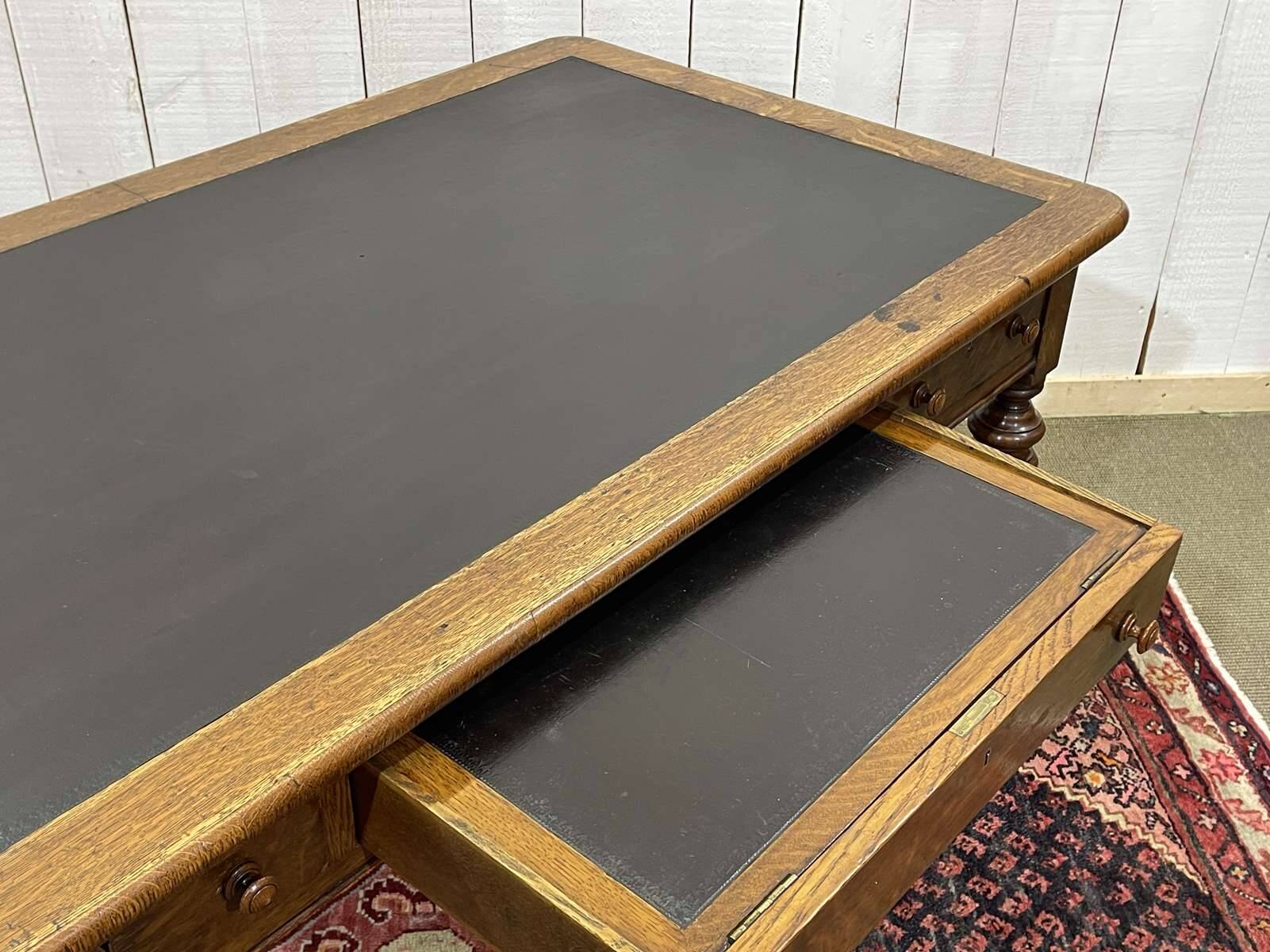 19th-century Victorian desk with writing surface