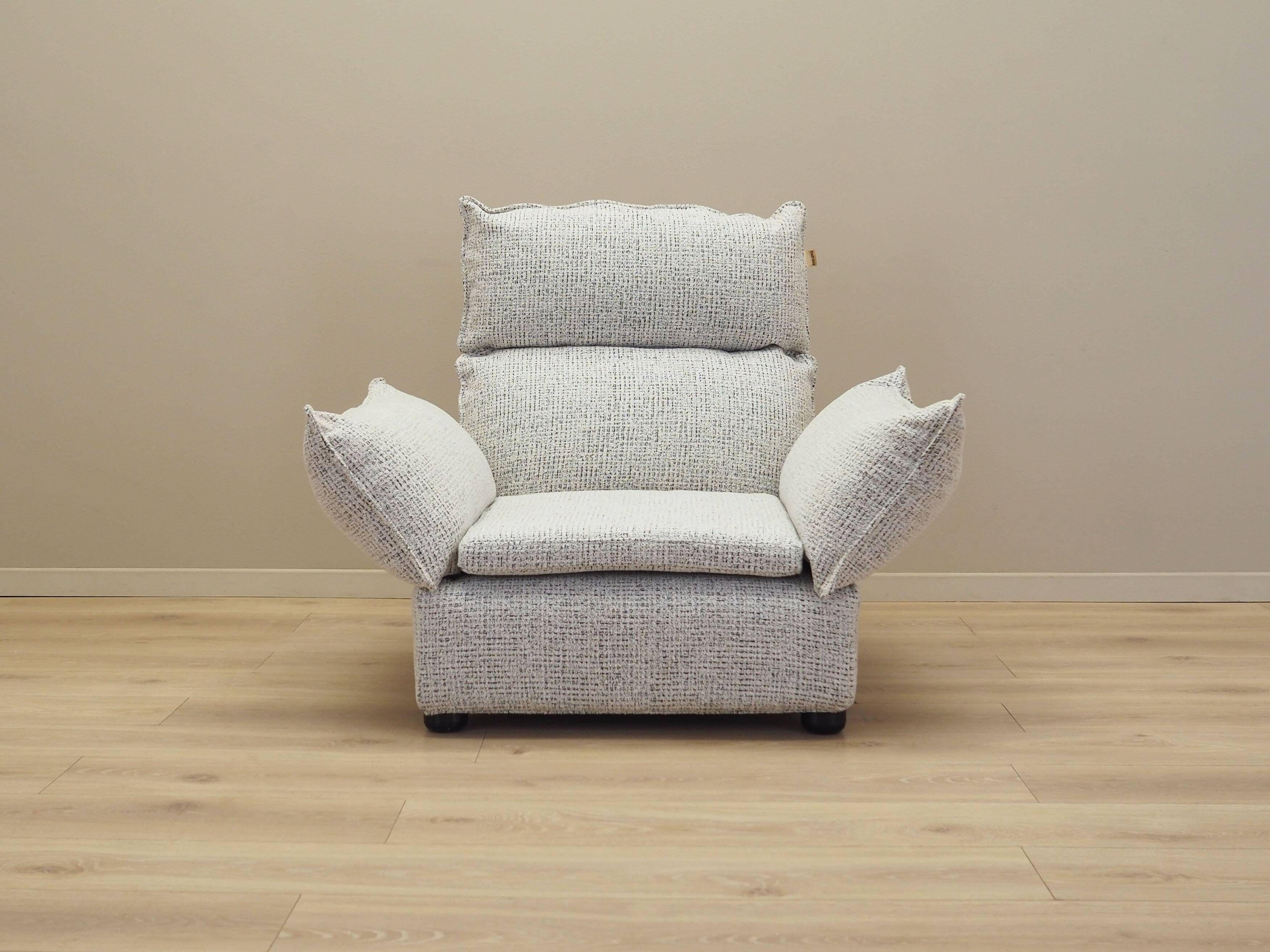 Lounge armchair, Italian design, 1970s, production: Italy