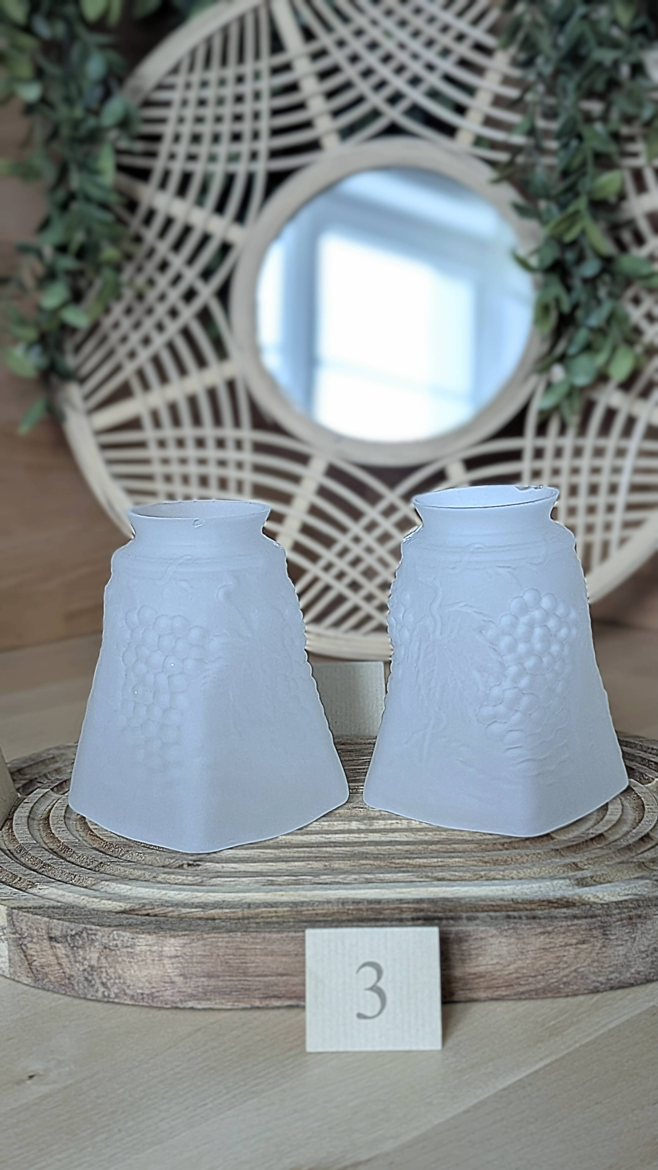 Set of 2 frosted glass tulips grape clusters (L-0248-1)