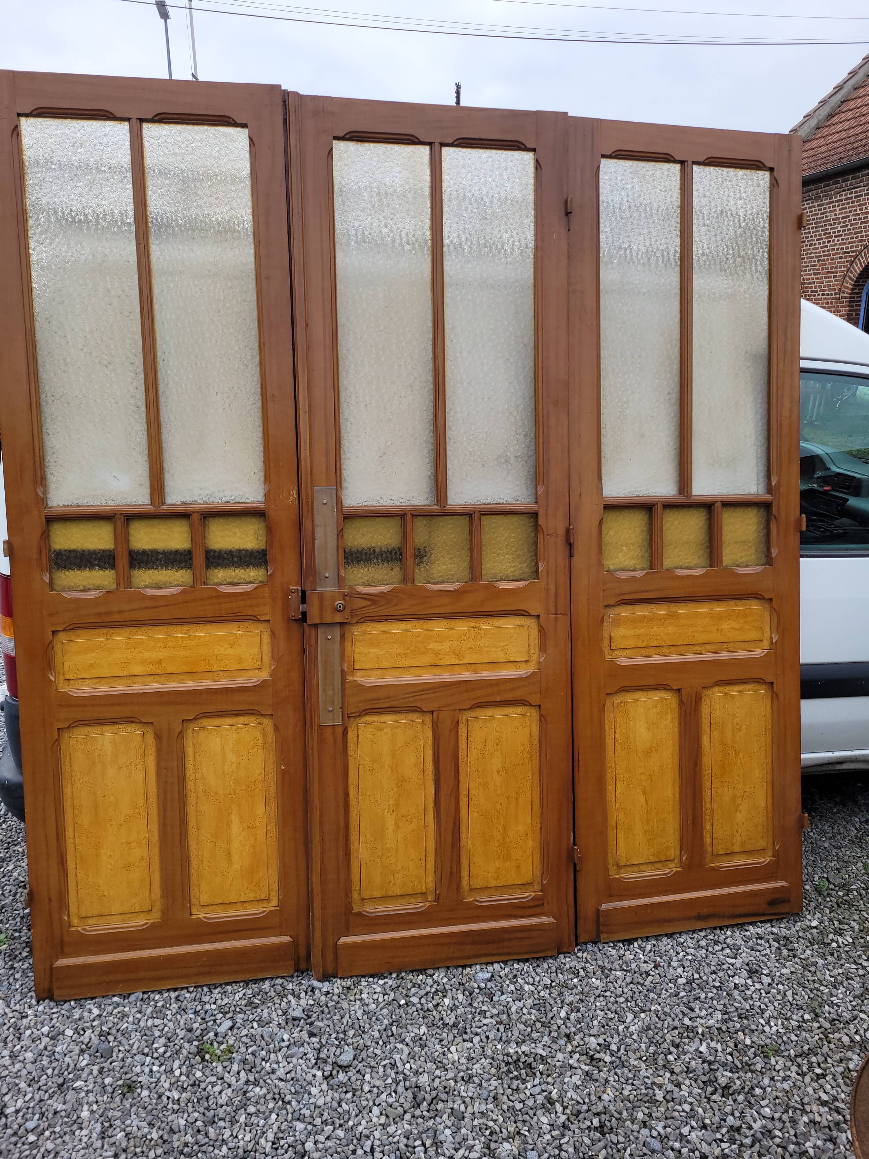 3 old separation doors
