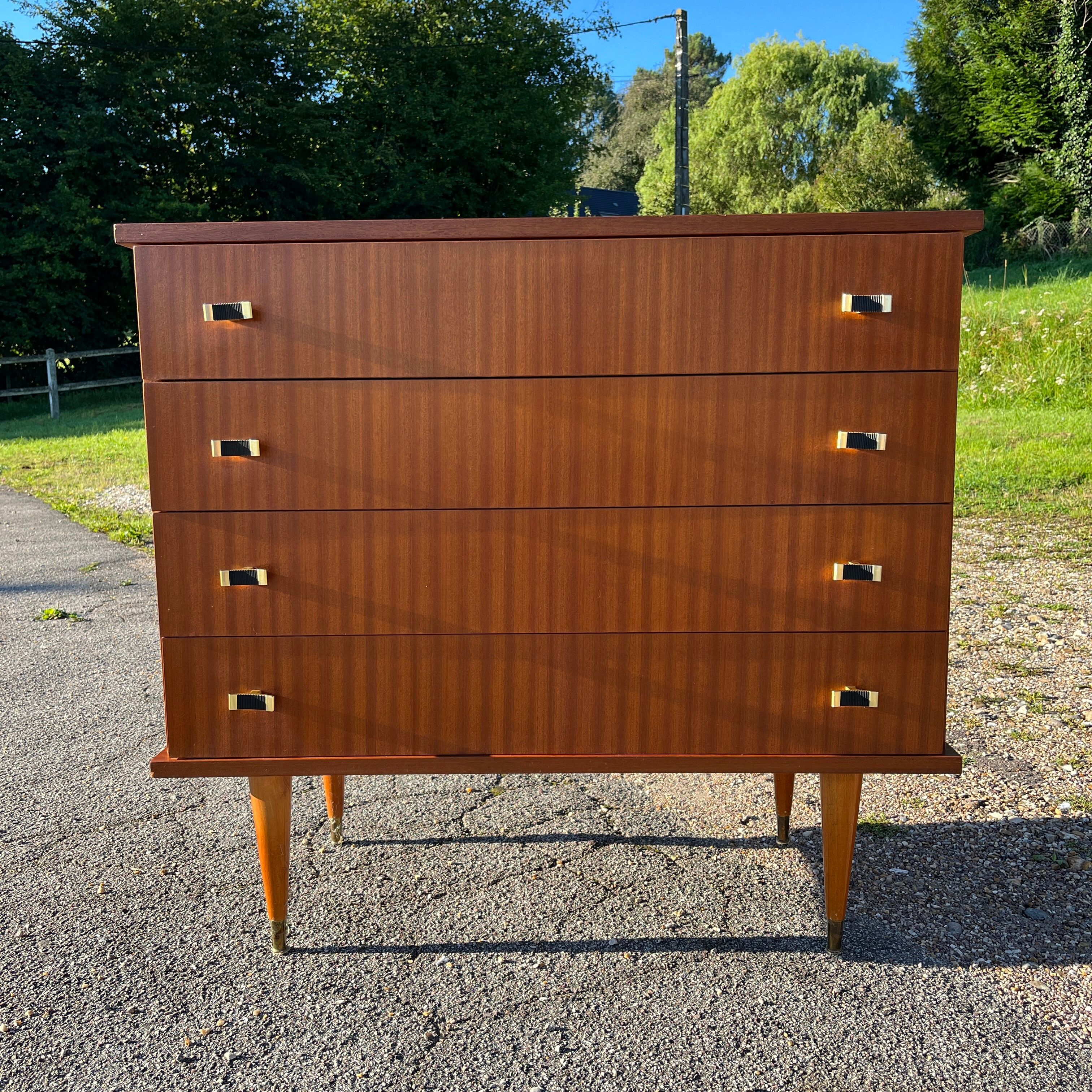 Vintage chest of drawers 4 drawers