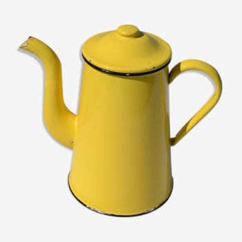 Cafetière émaillée jaune poussin