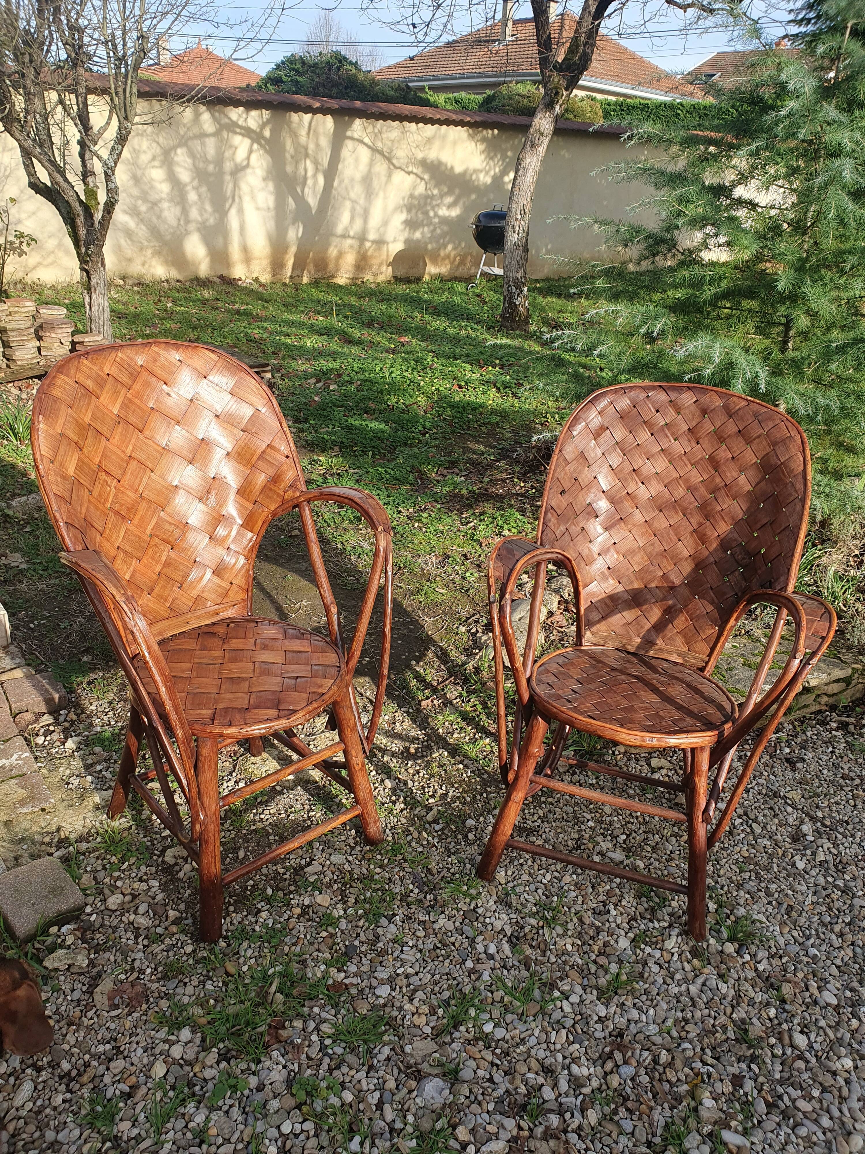 Pair of armchairs in chestnut