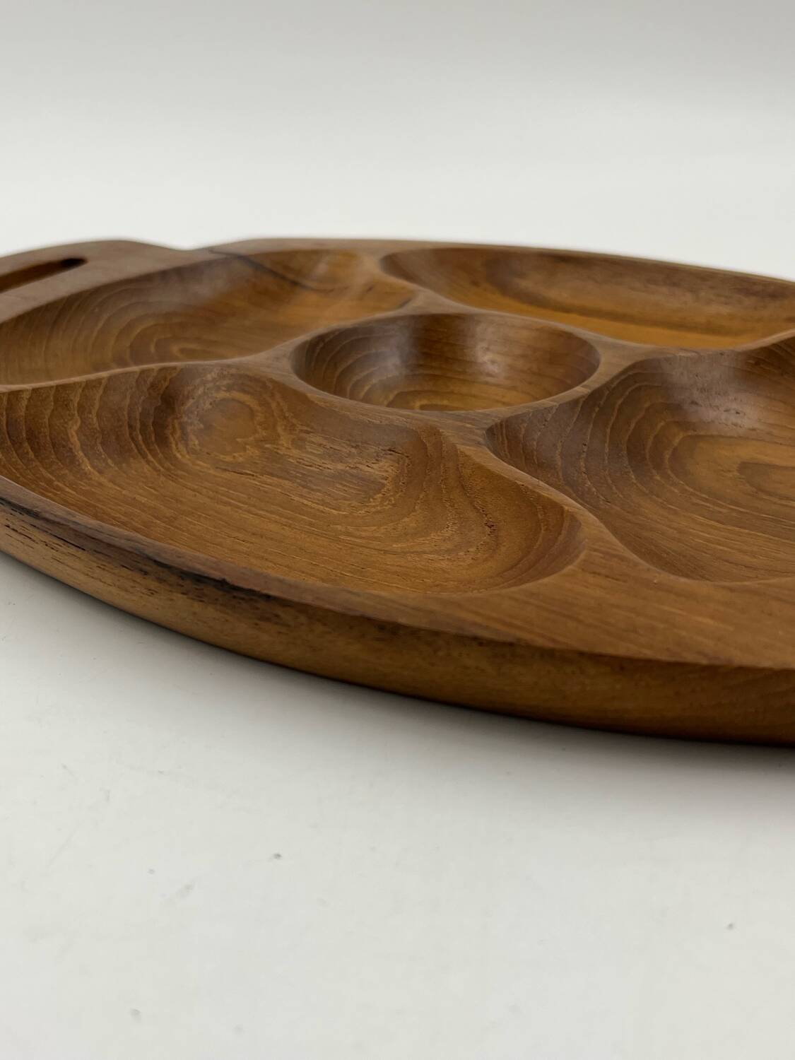 Solid teak aperitif dish