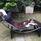 Lc4 Le Corbusier en poulain