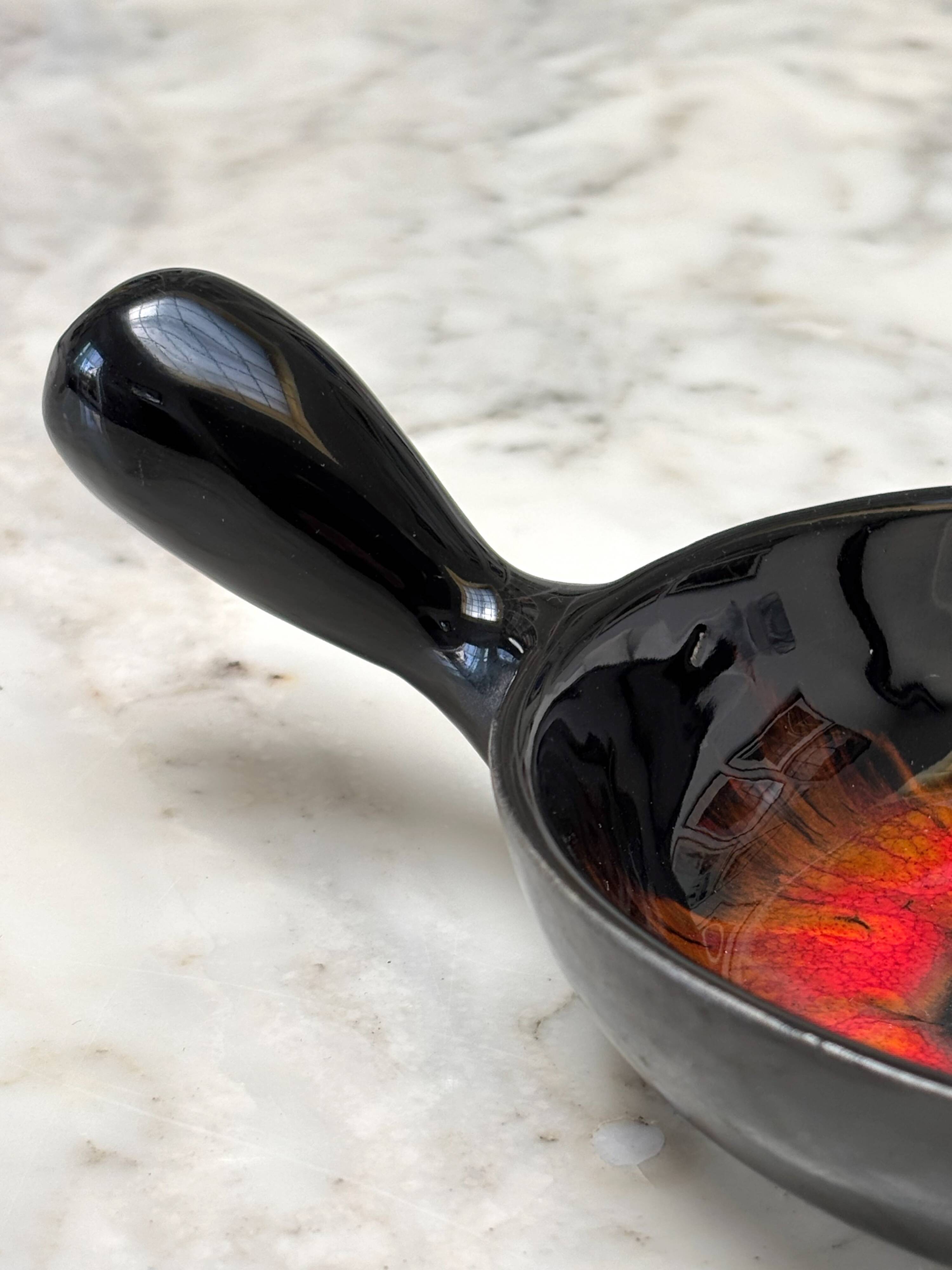 Small decorative ceramic pan from Vallauris