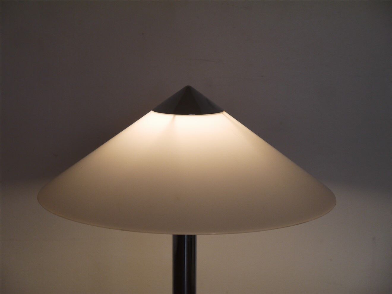 Scandinavian vintage lamp in chrome and acrylic from Nafa 1970