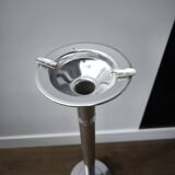 Free-standing ashtray
