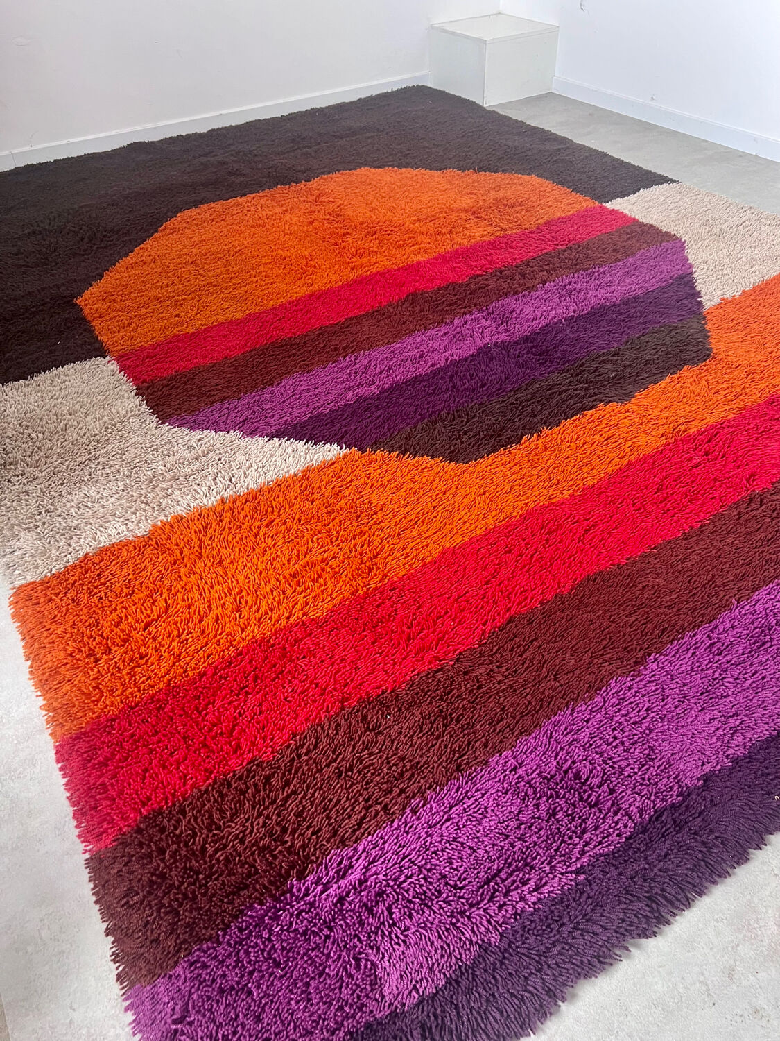 XXL DESSO carpet vintage pop art color from the 70s Scandinavian design Holland