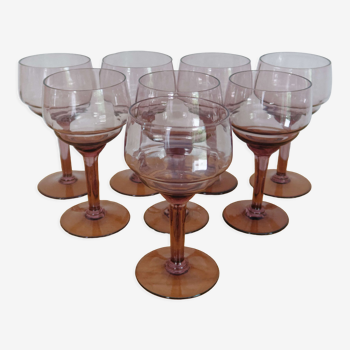 Lot 8 tinted blown glass wine glasses