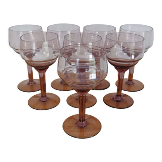 Lot 8 tinted blown glass wine glasses