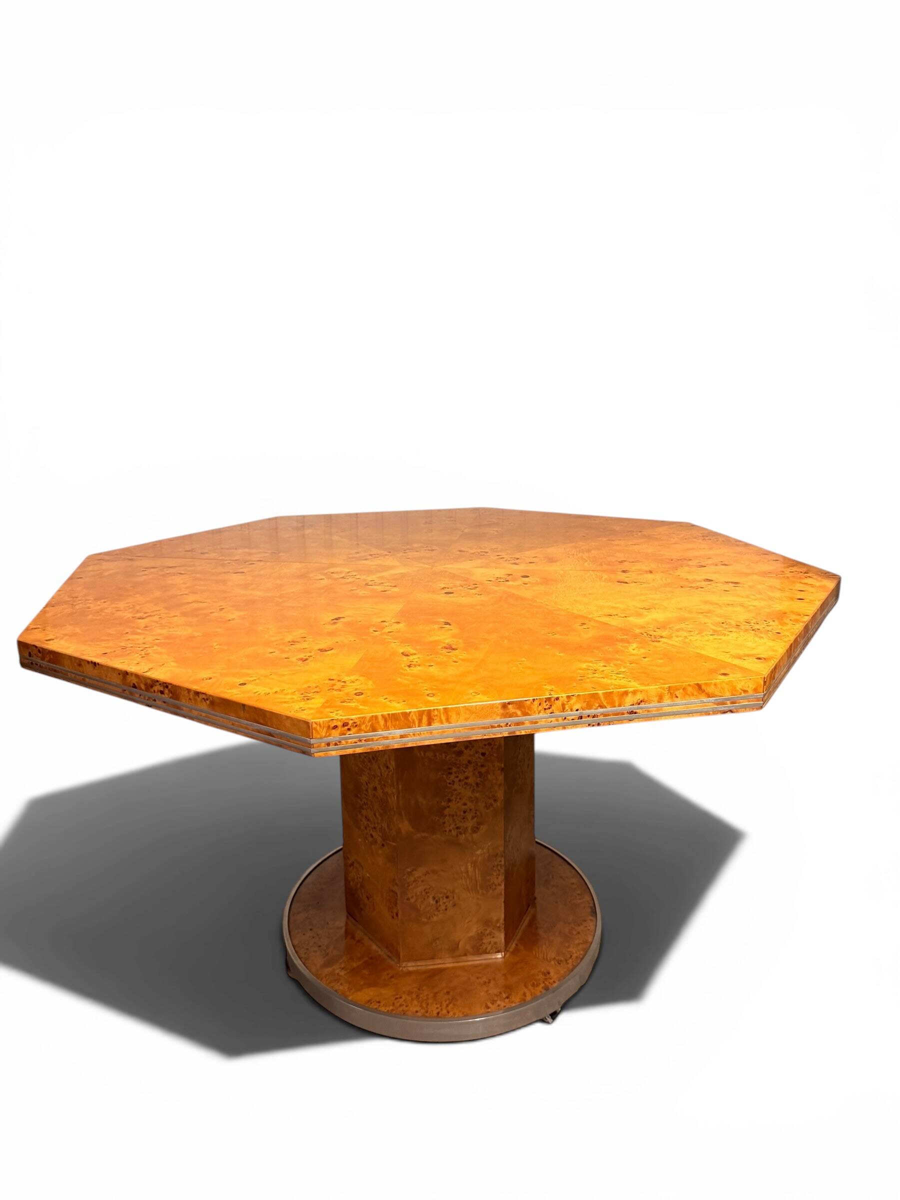 Octagonal extendable dining table Mario Sabot in burl (1970s)