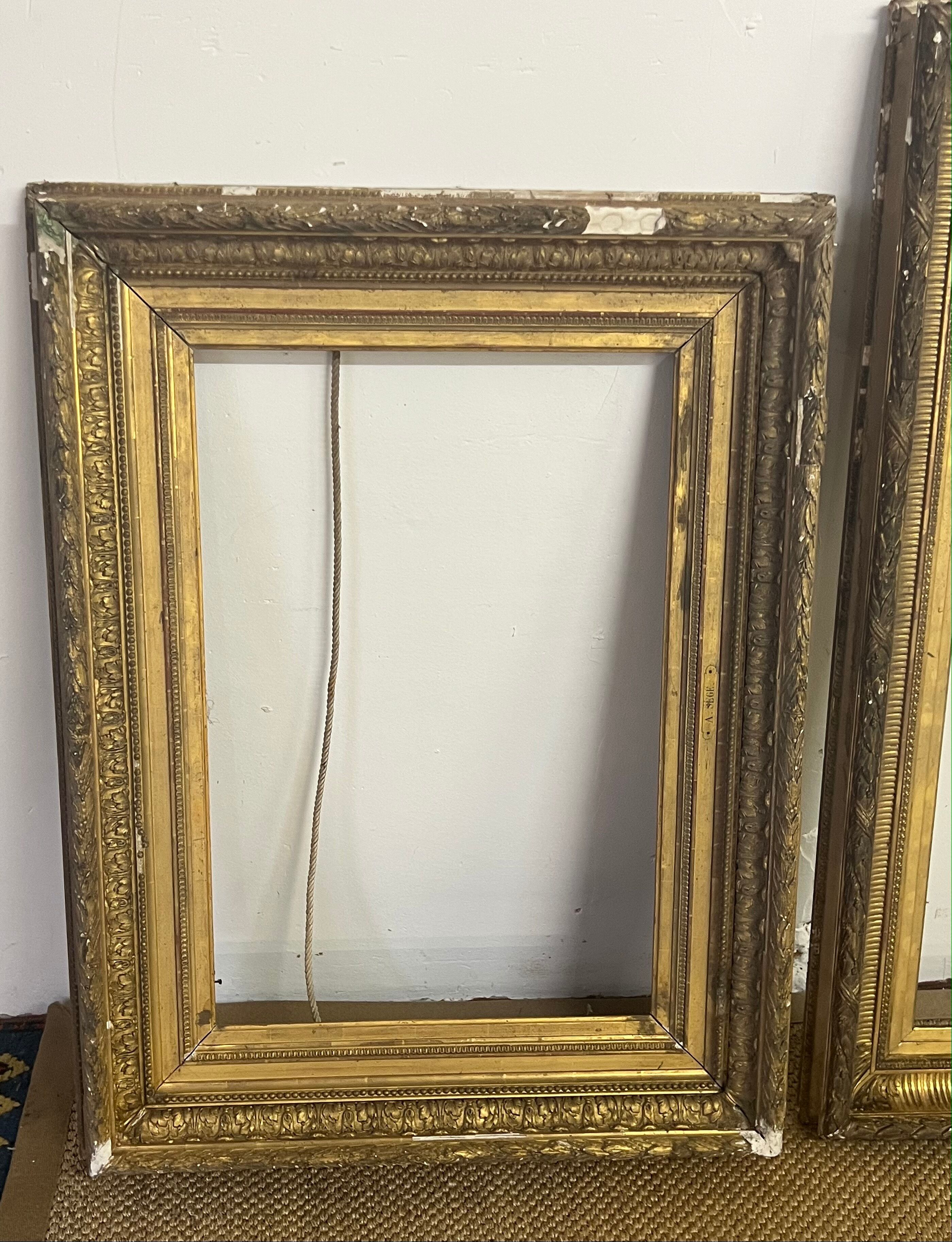 Set of 3 period frames in wood and gilded stucco
