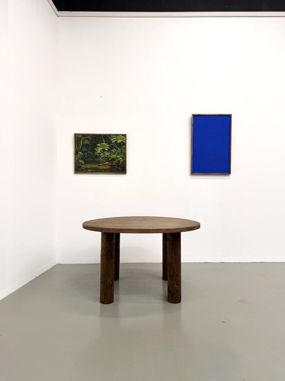 Table ronde années 50 constructiviste noyer