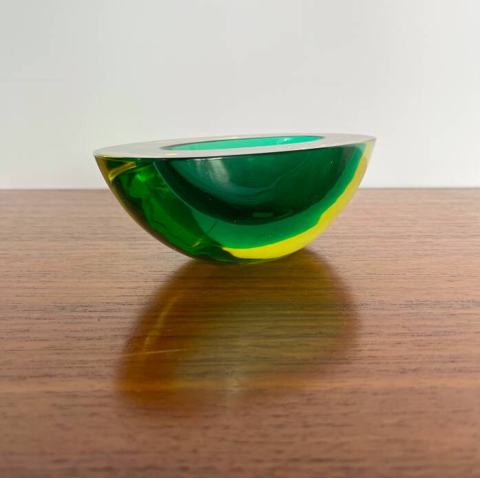 Murano glass ashtray att. Flavio Poli