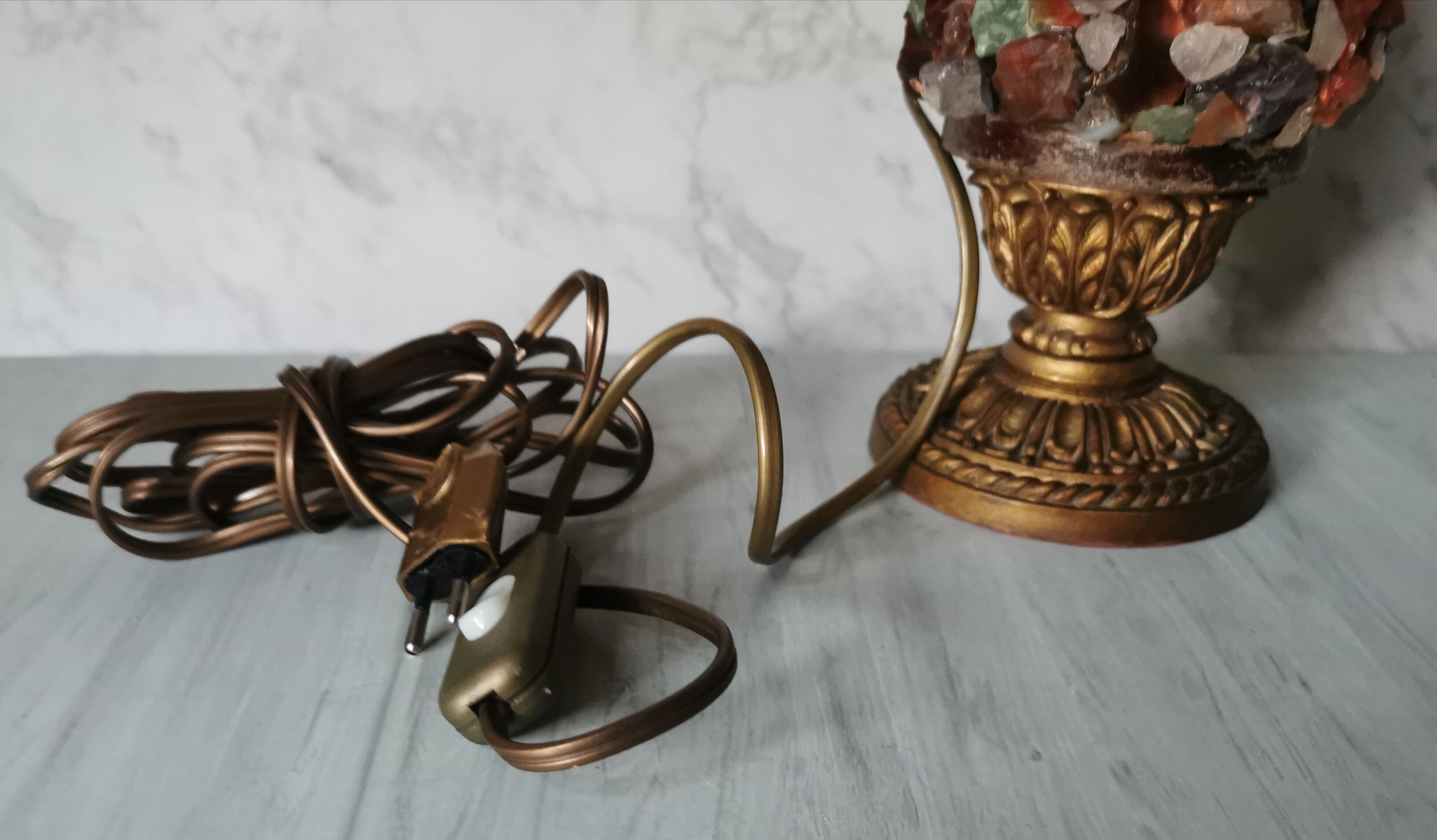Table lamp gilded wood and stones