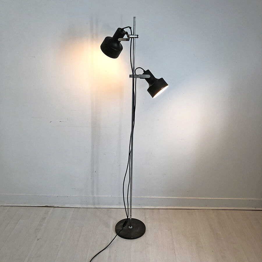 70's vintage lamppost