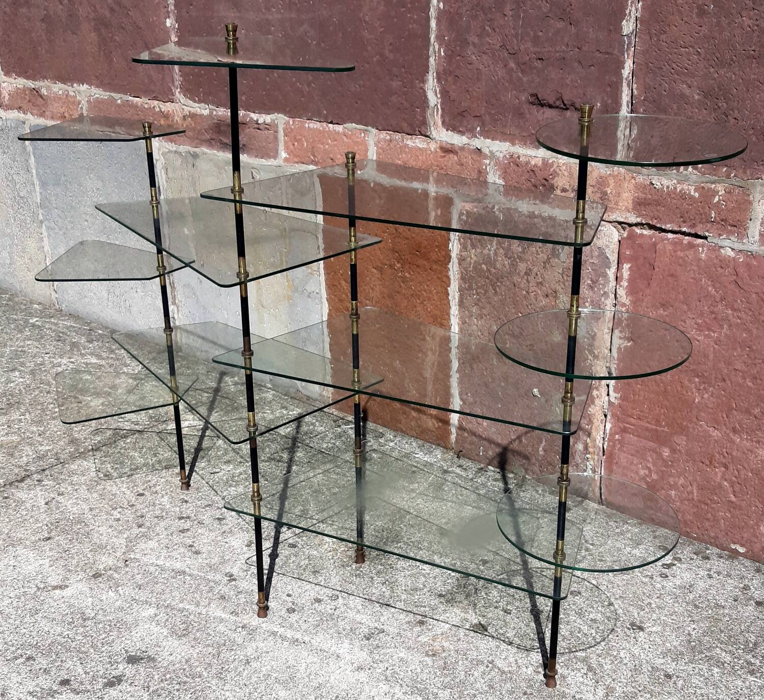 Glass display case (or counter). (1950s/60s)