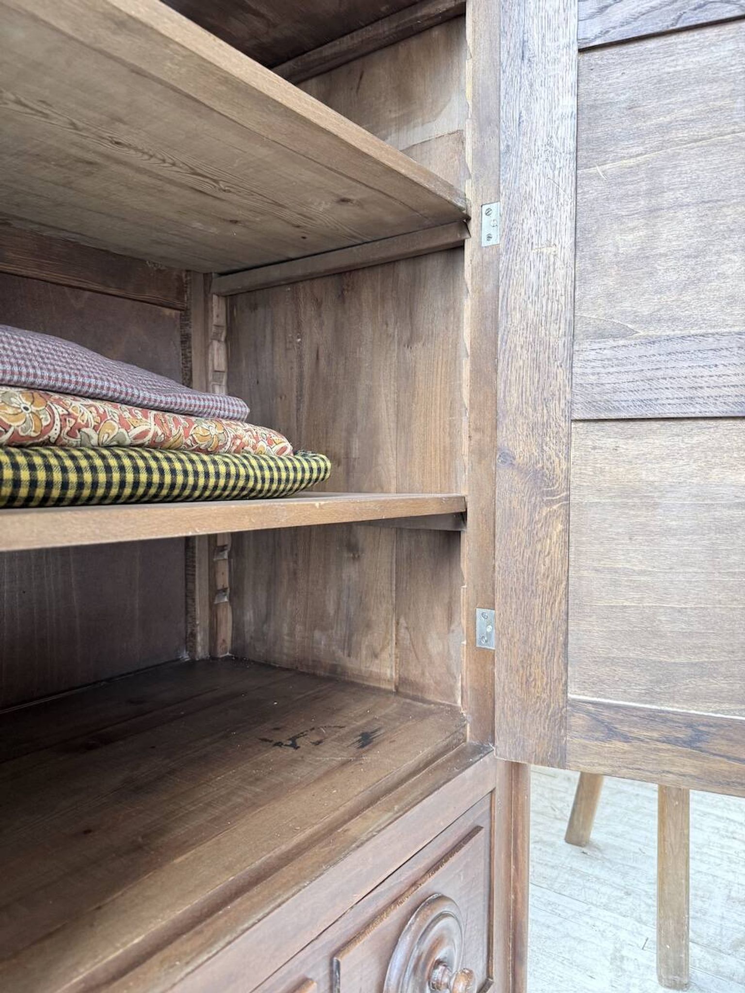 Oak wardrobe "Basque" Dudouyt