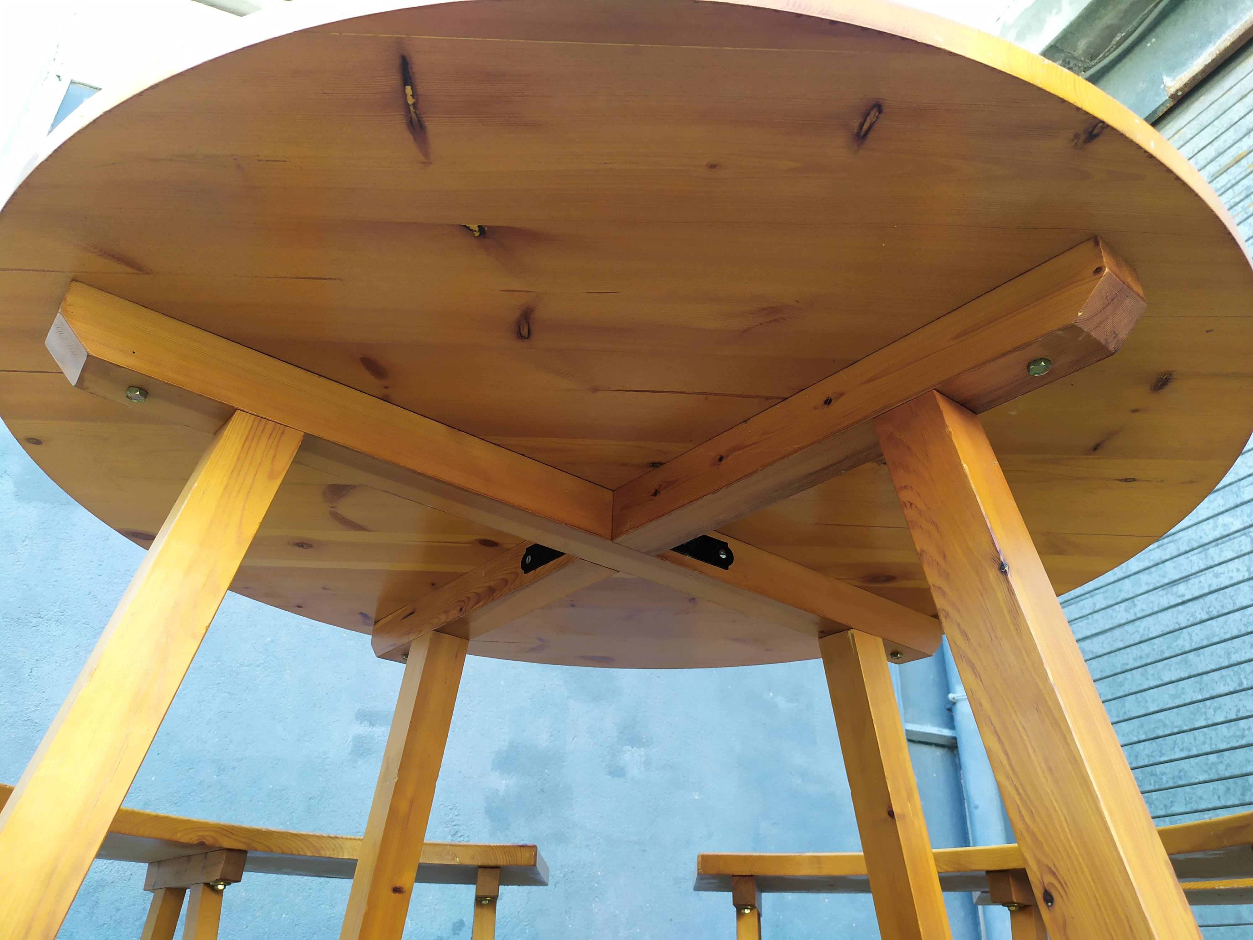 Table et banc châlet de montagne