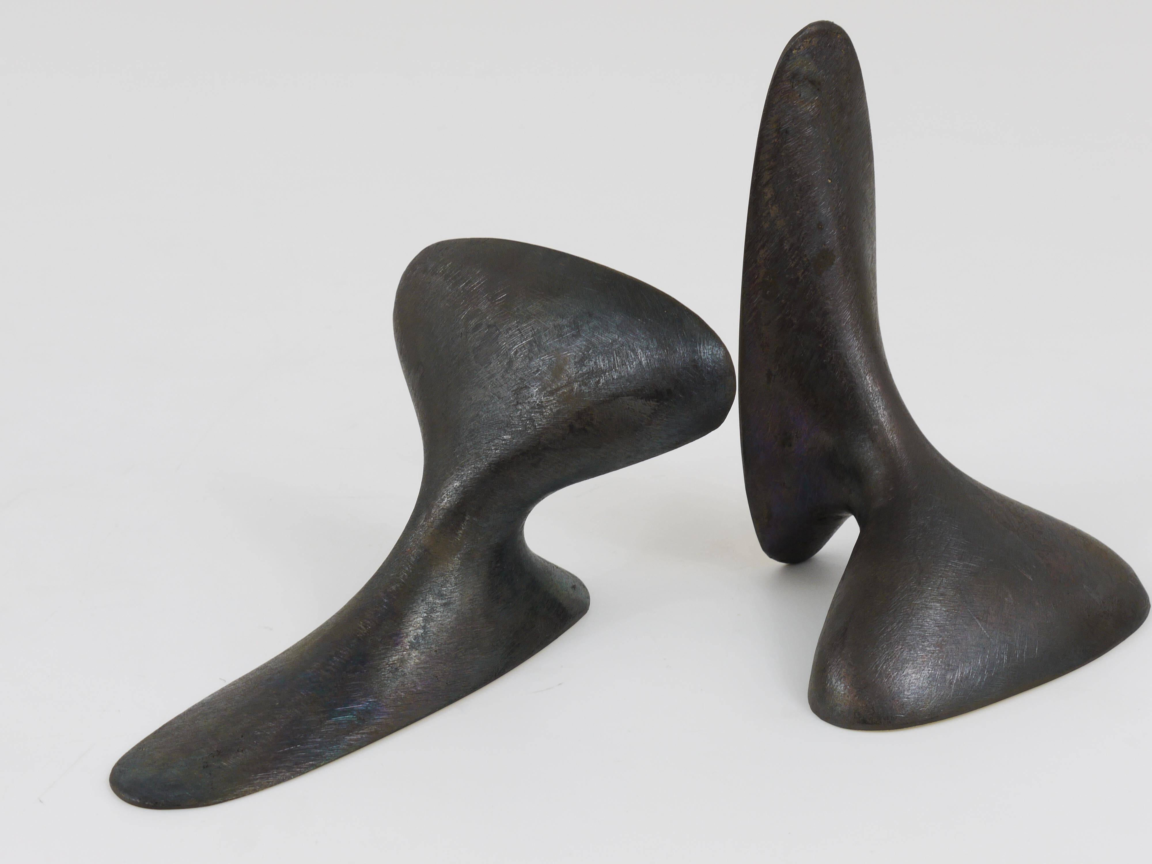 Pair of minimalist mid-century brass bookends by Carl Auböck #3653, Vienna, Austria.