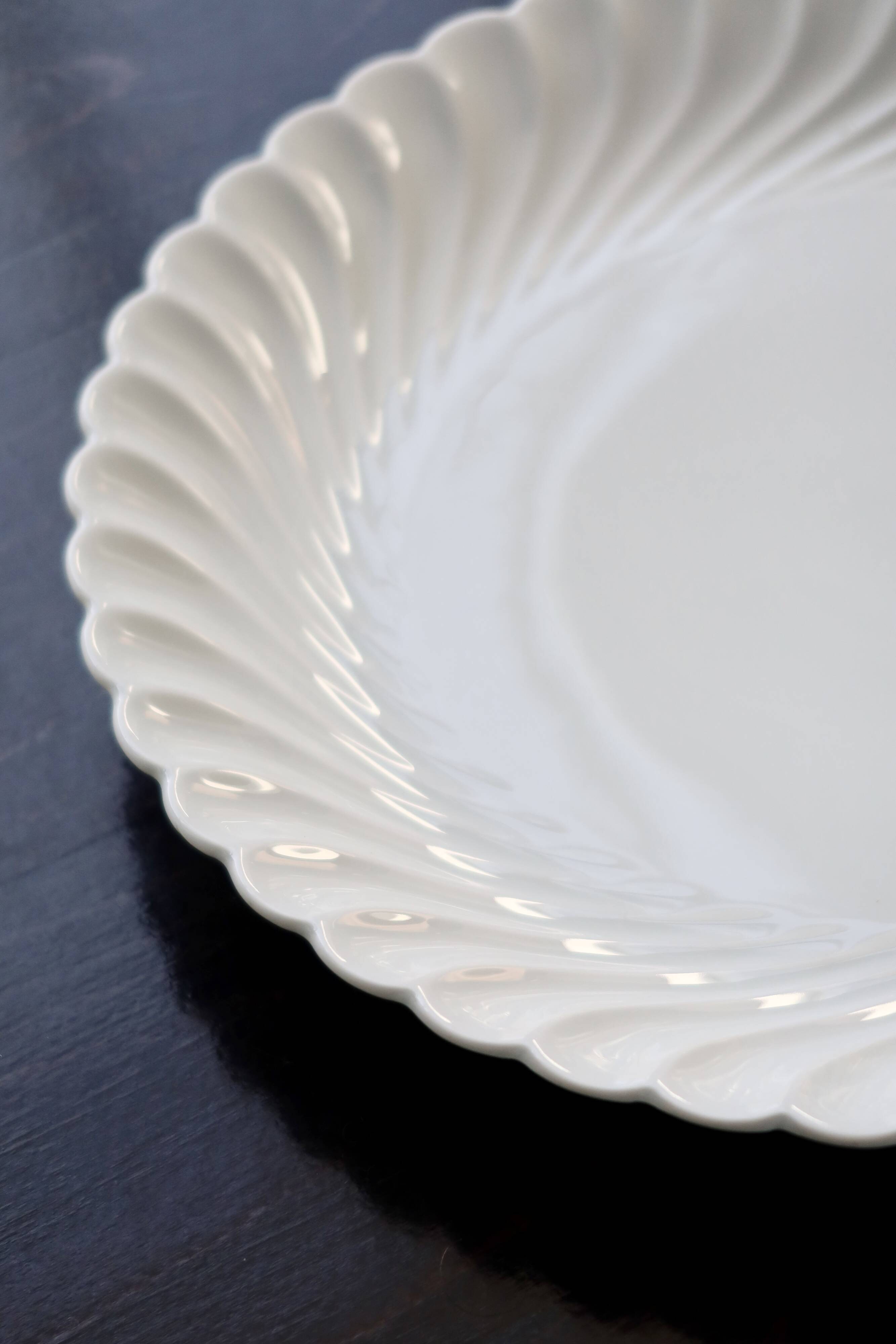 Vintage round serving dish in white porcelain with twists by Limoges Haviland