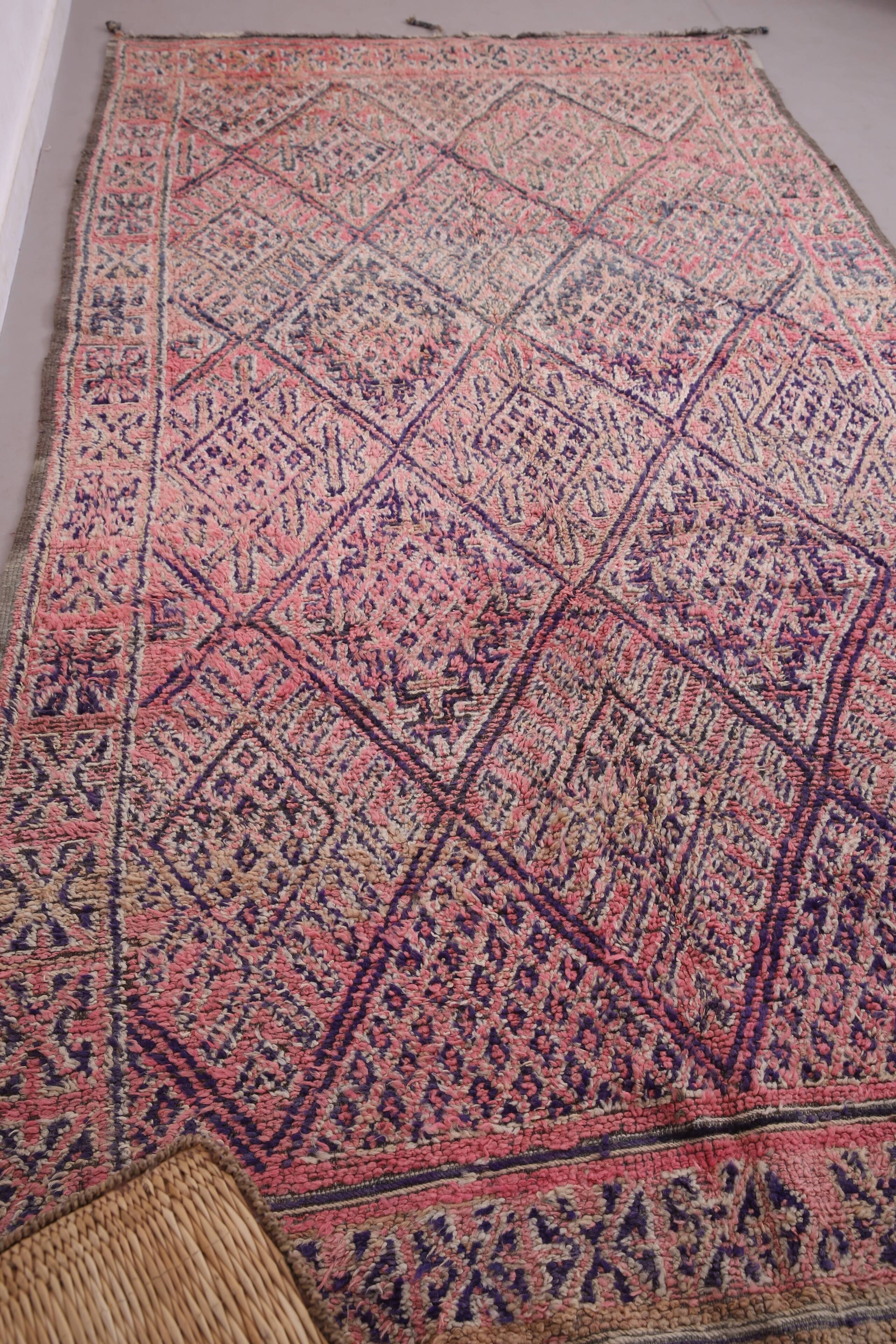 Pink Vintage Beni mguild Rug 185 x 348 cm - Berber Wool Rug - Moroccan Rug