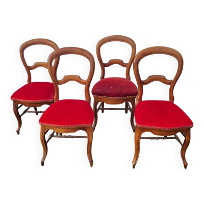 4 chaises médaillon en velours rouge