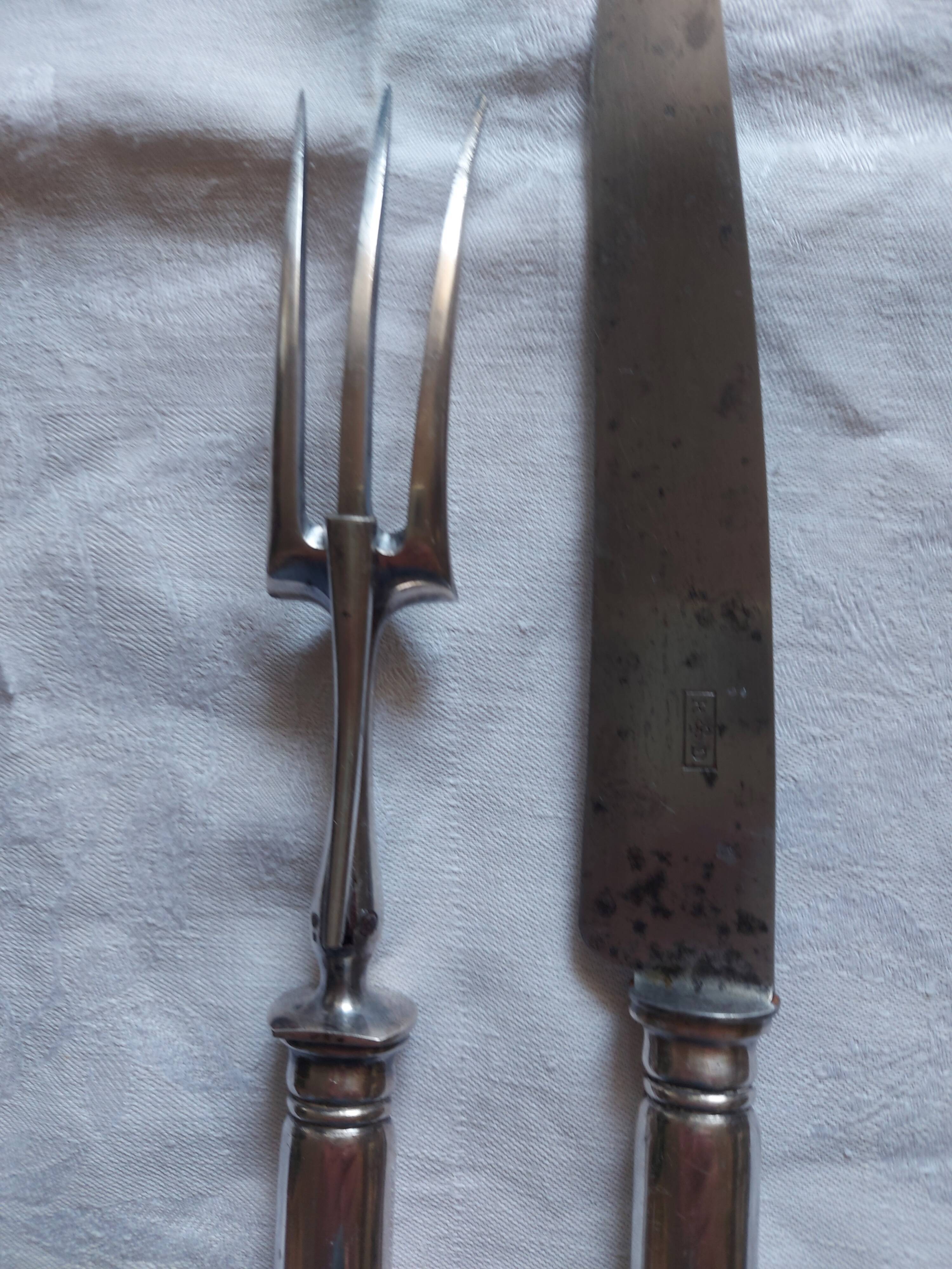 Monogrammed leg service, Ravinet d'Enfer