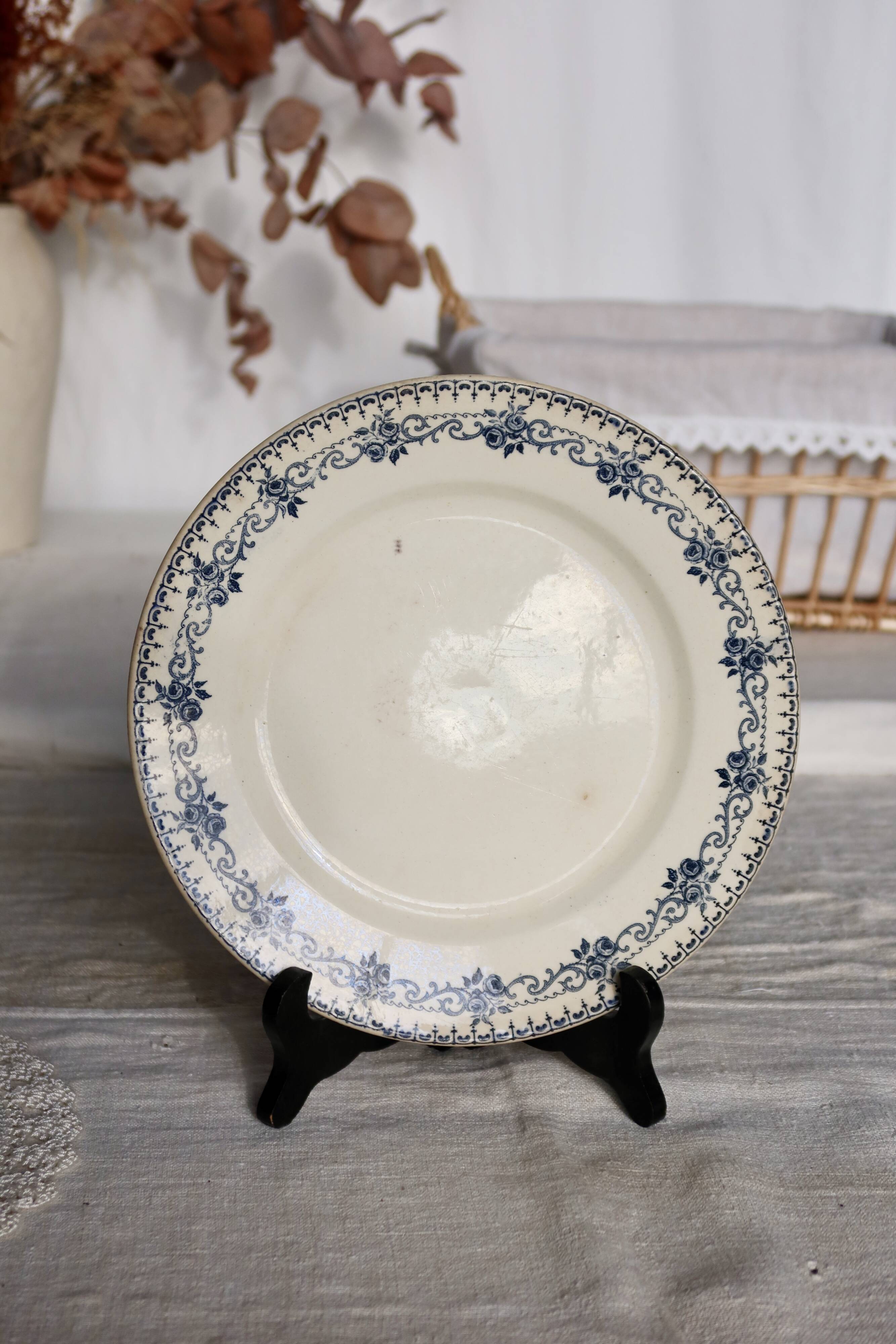 Antique flat plate, ironstone, Boulenger, Choisy-le-Roi "Parmentier"