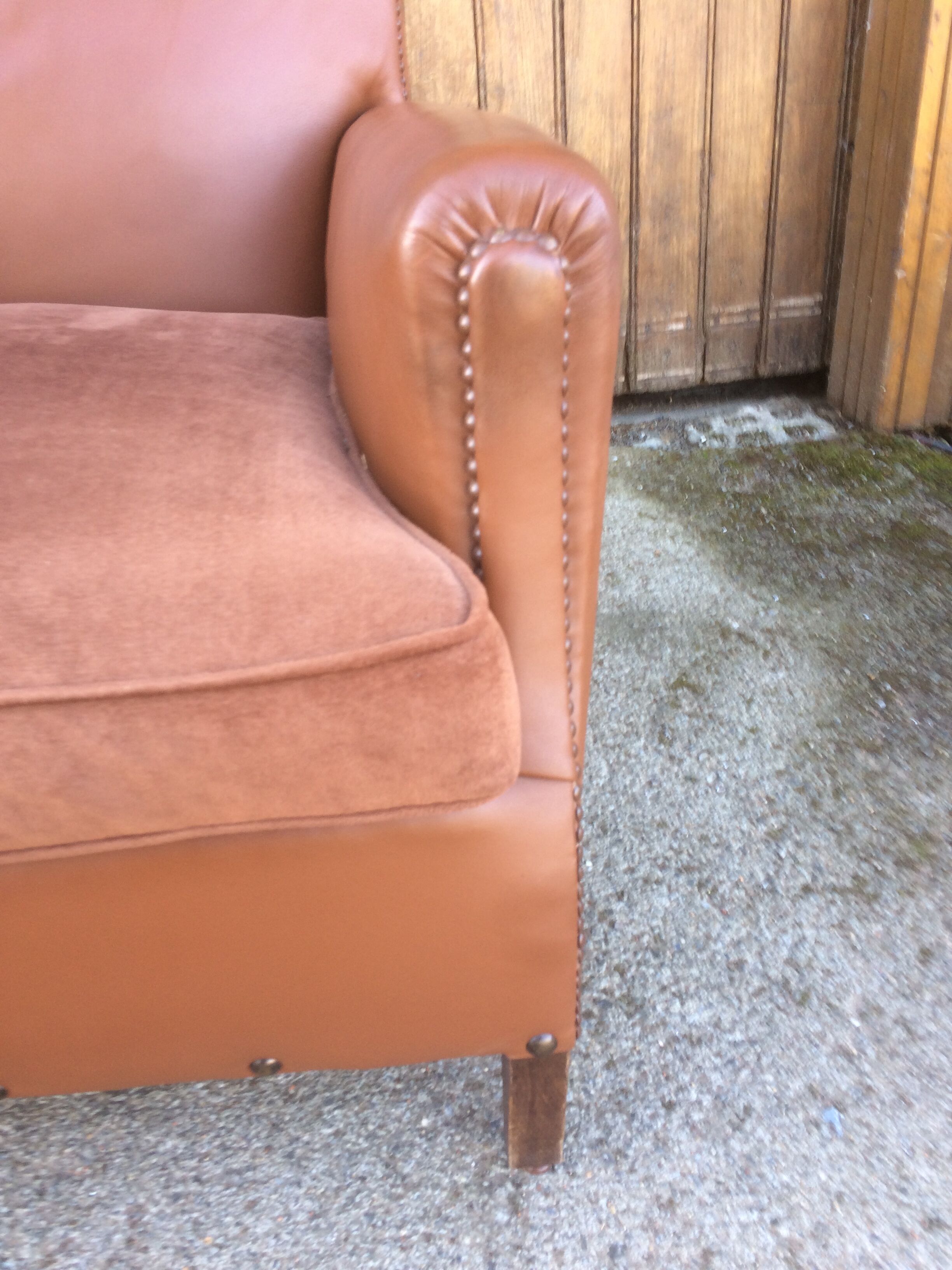 Leather club armchair