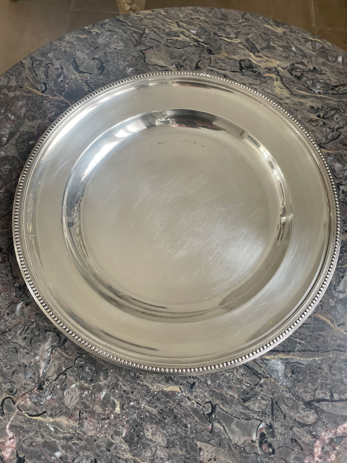 Flat Christofle round silver metal