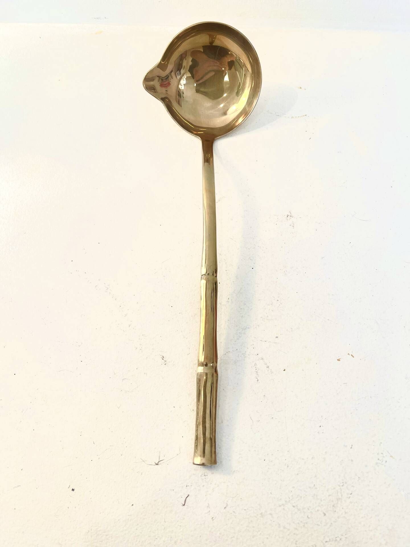 Golden louche Hollywood Regency - circa 1970