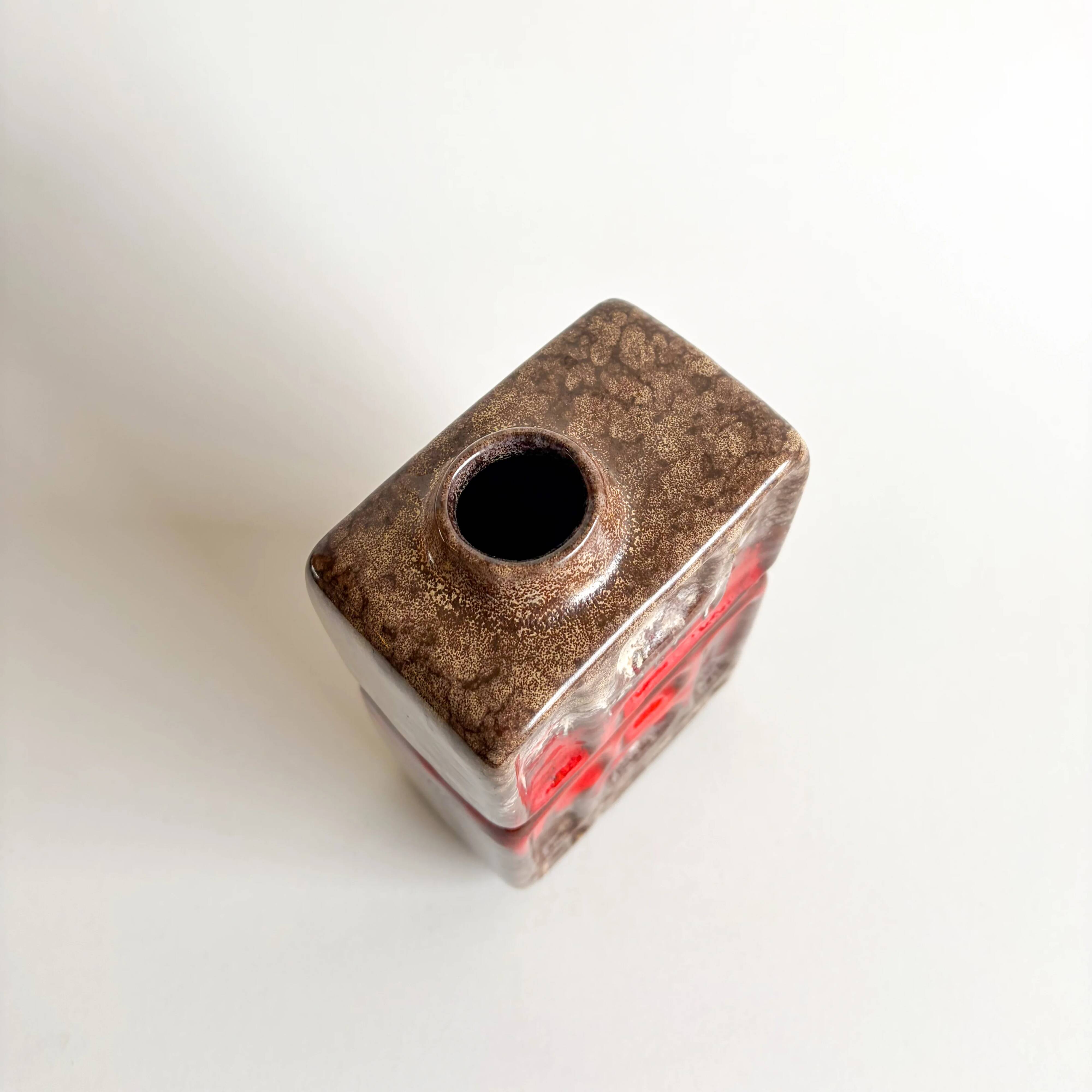 Strehla Keramik fireplace vase no. 1