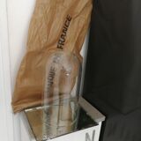 Plastic bell with mirror base