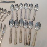 Silverware in silver metal