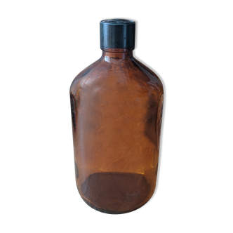 Apothecary bottle