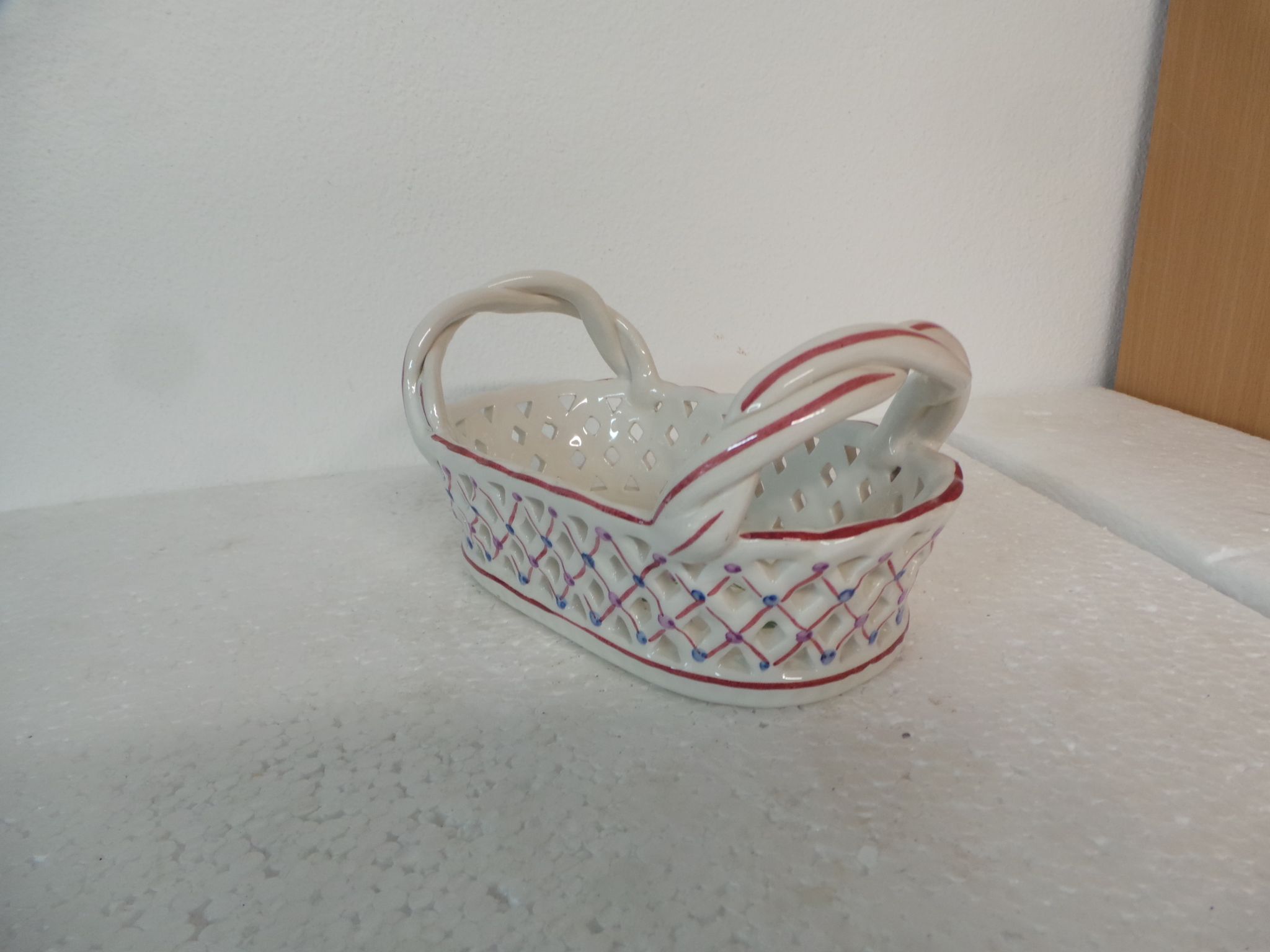 Vide poche corbeille faience peint peint decor fleur