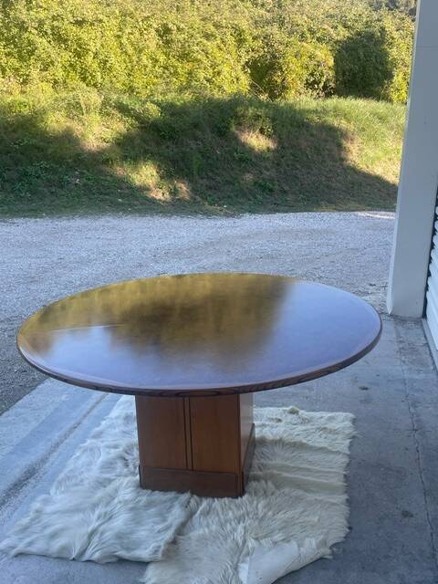 Round table by Tobia and Afra Scarpa Artona edition