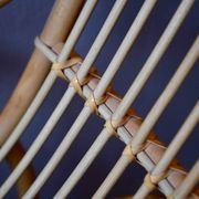 Rocking-chair vintage en rotin années 60-70, dossier haut ajouré