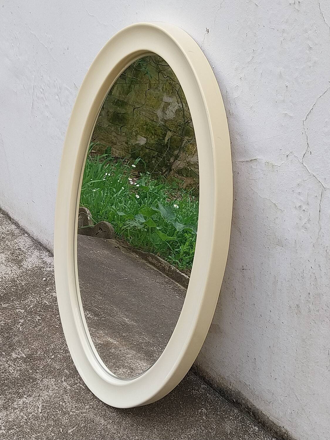Oval mirror from the 70s