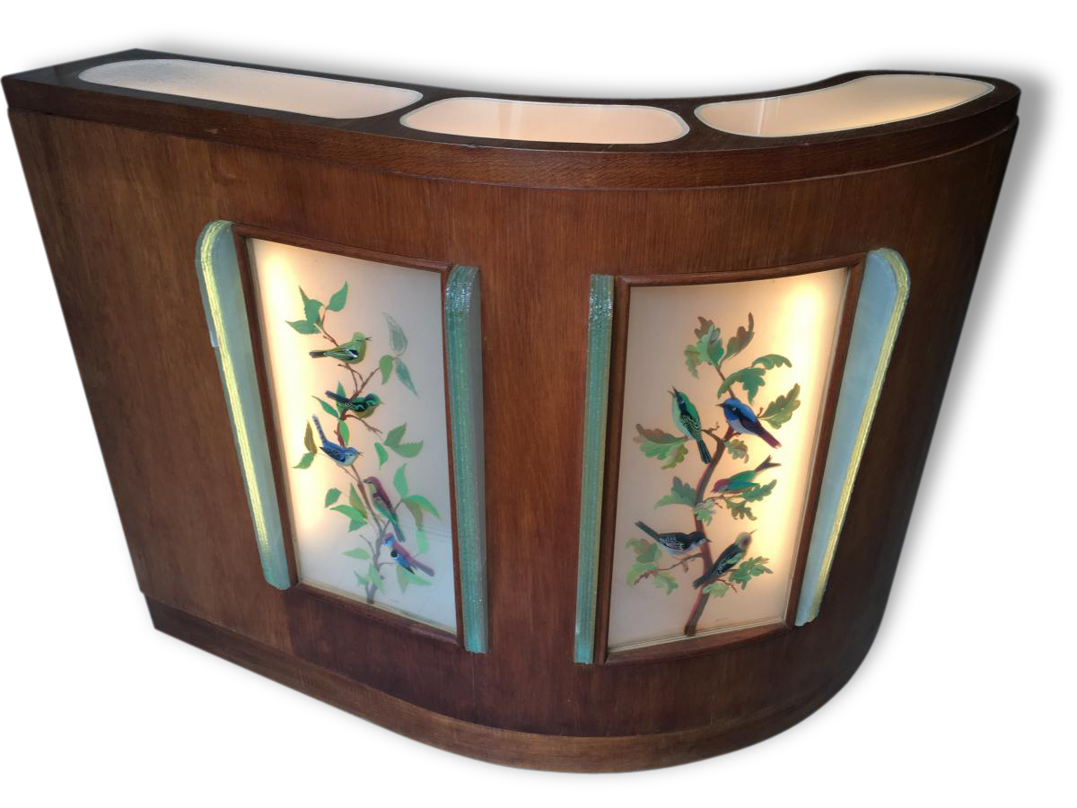 Apartment bar signed Decbel