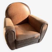 Bradford club armchair in full-grain cowhide leather, tawny colour.