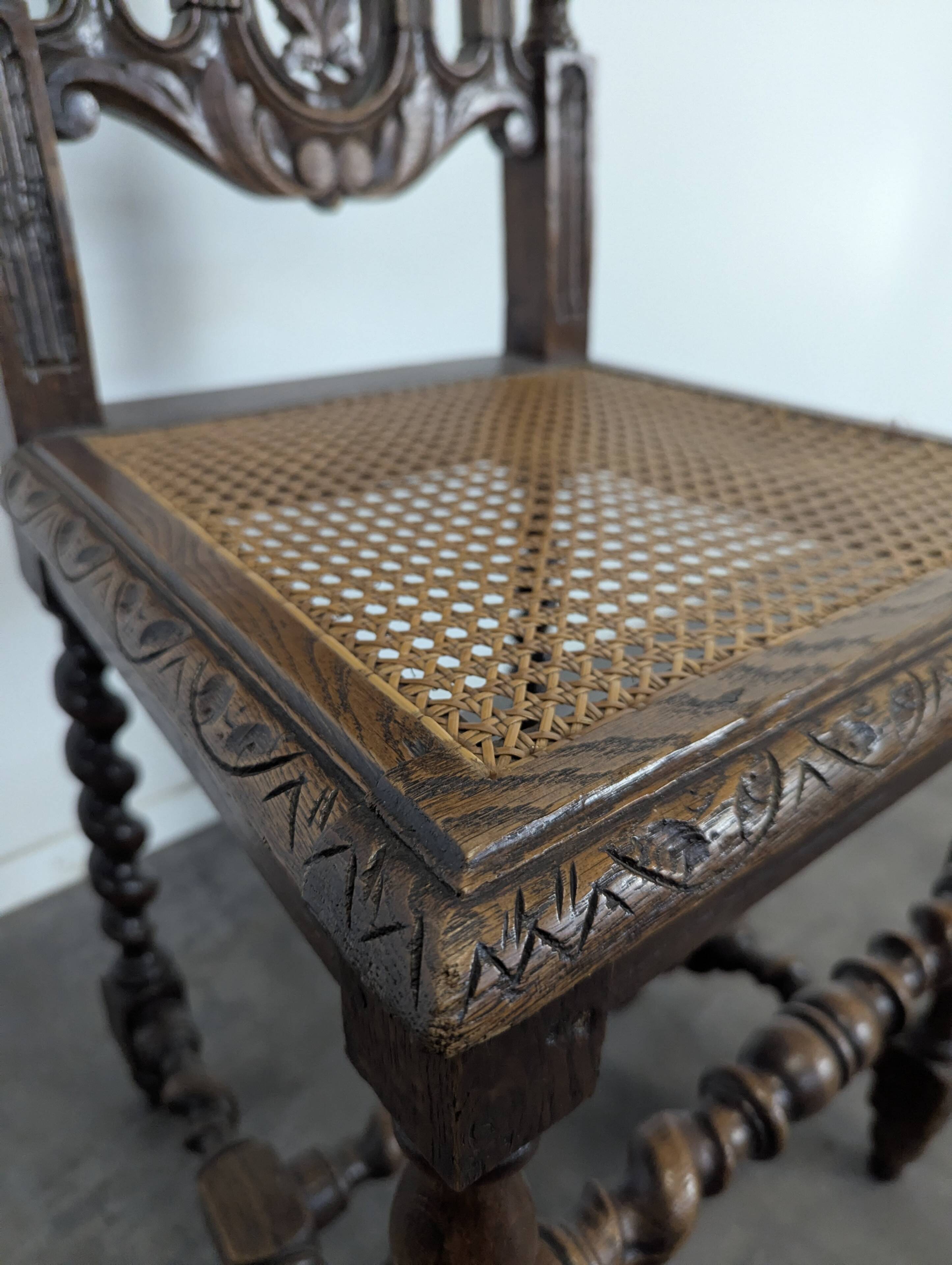 Set of 4 Louis XIII chairs