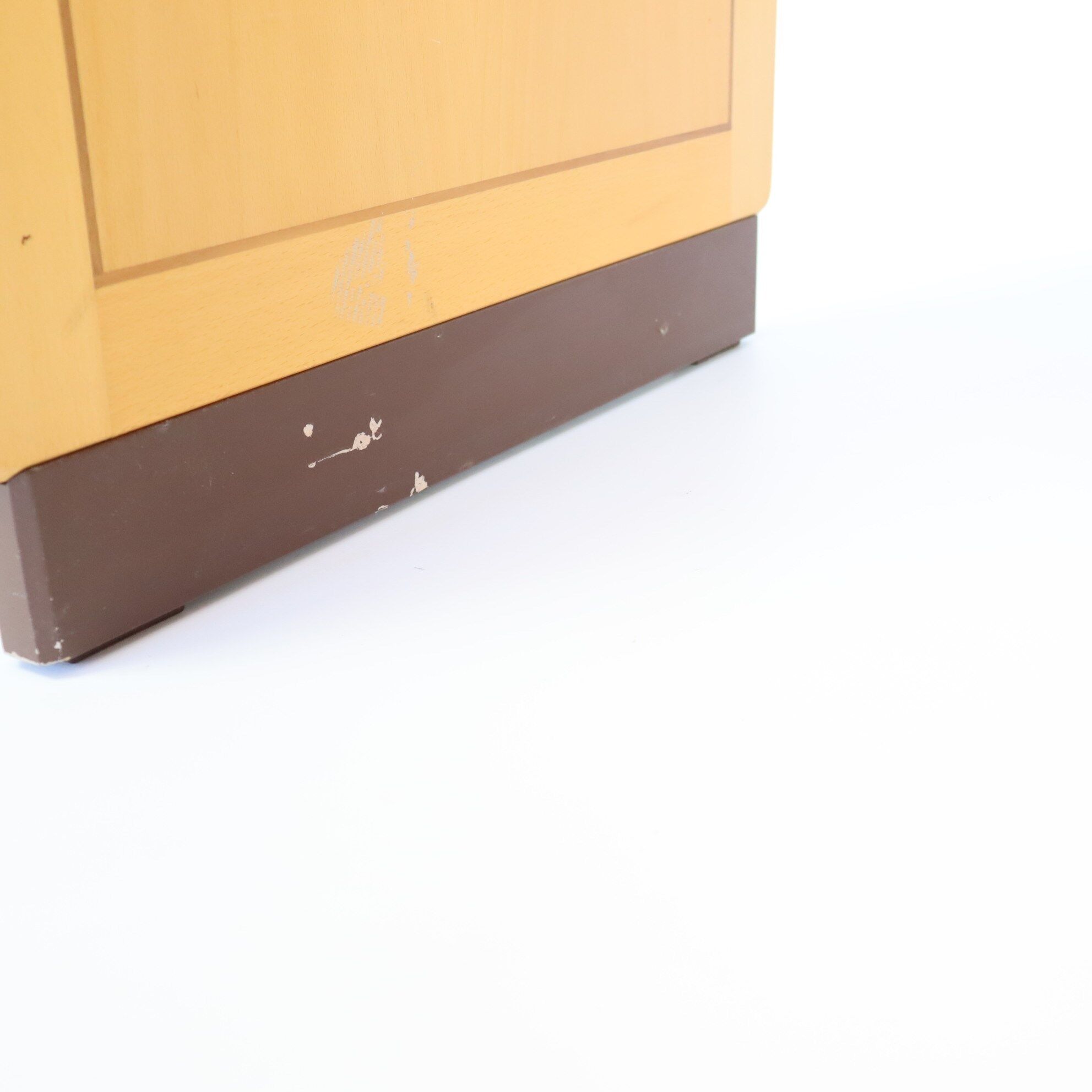 Bureau "skandiform"