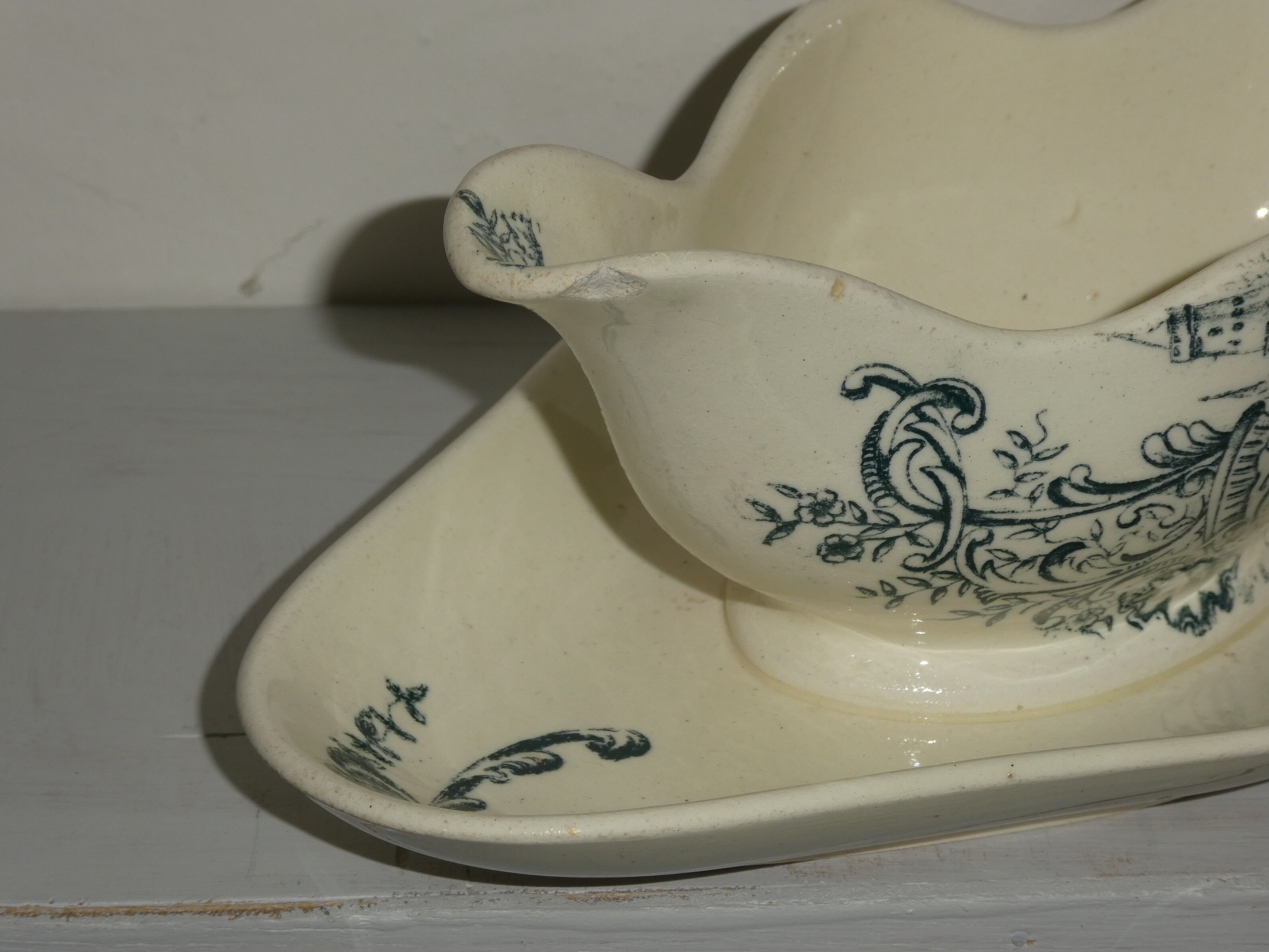 Lot of 12 salins plates