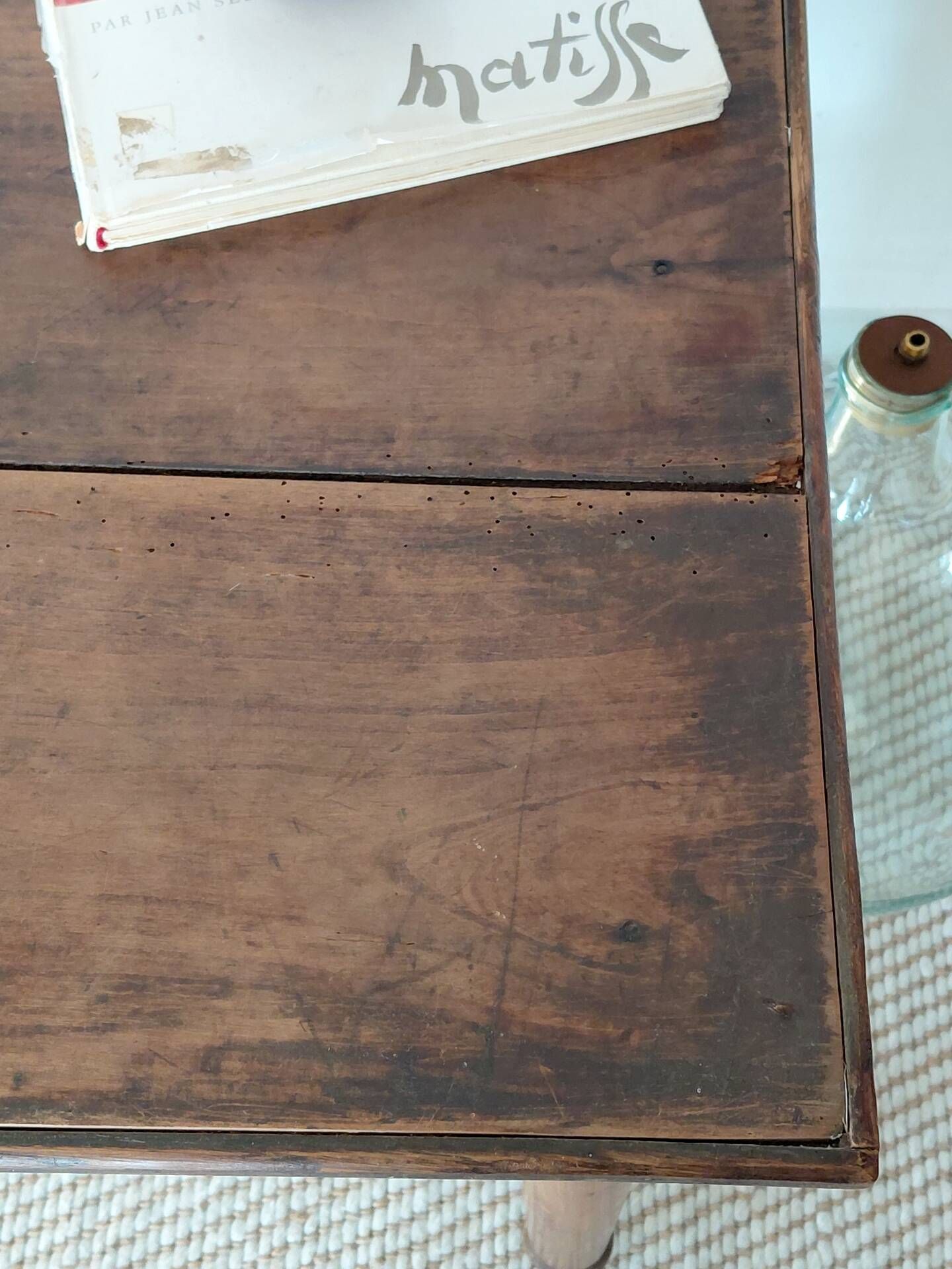 Table / Vintage cherry wood desk with turned legs – Natural patina