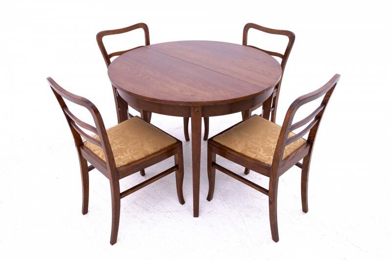 Dining set Poland, mid-20th century. After renovation.