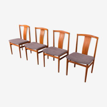 Set of 4 dining chairs by Henning Sørensen