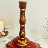 Bougeoir en bois décoré à la main
